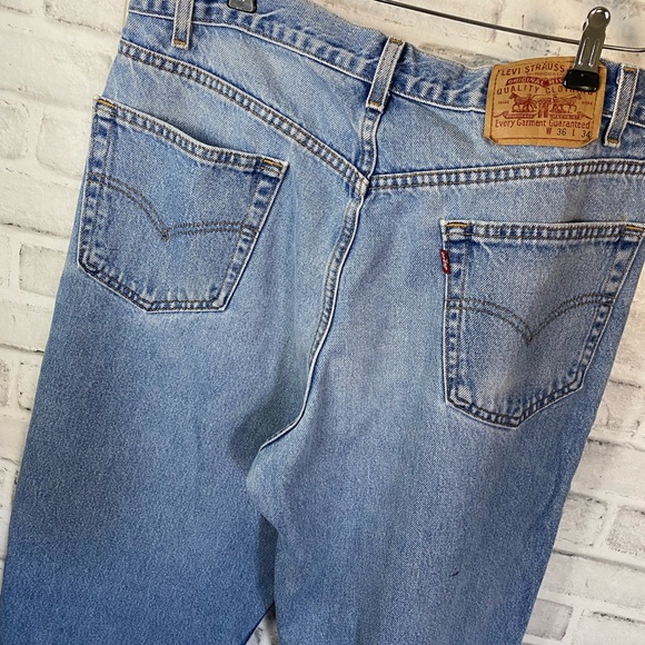 Men’s Levis 509 Relaxed Straight Fit jeans - Picture 10 of 11